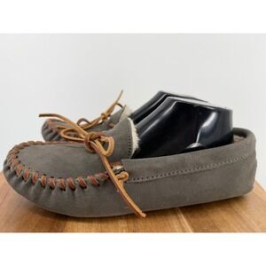 Minnetonka Pile Lined Suede Moccasin Slippers Faux Fur Gray Womens Size 8